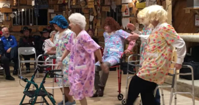 Five Grandmas Steal the Spotlight with a Show-Stopping ‘Pretty Woman’ Dance!