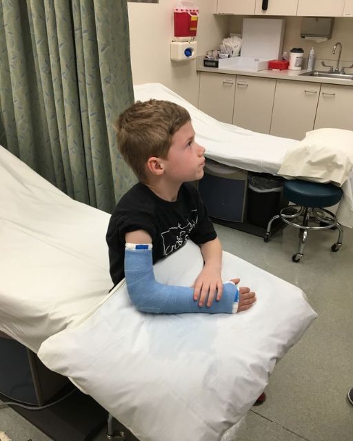 THIS IS THE BOY WHO SAVED MY DAUGHTER FROM A CAR ACCIDENT, AND I ONLY FOUND OUT WHEN I SAW HIS CAST