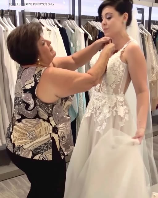 Great ending: My Mom Told Me Not to Wear My Wedding Dress Because “It Would Outshine My Sister’s”—At My Own Wedding